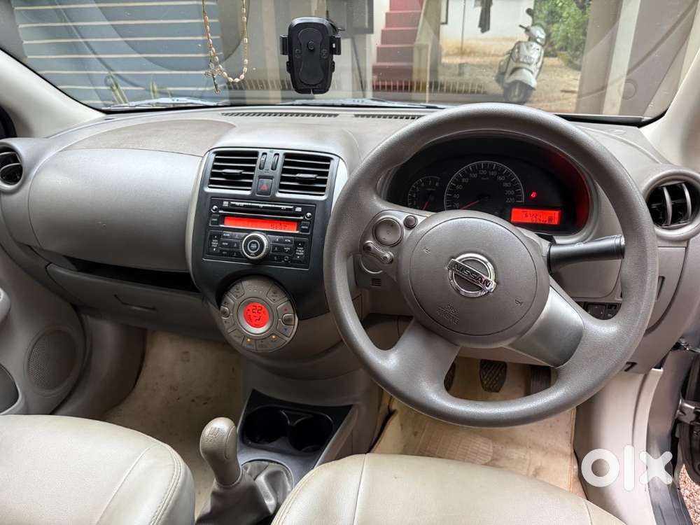 Nissan Sunny 2013 Petrol, Single Owner