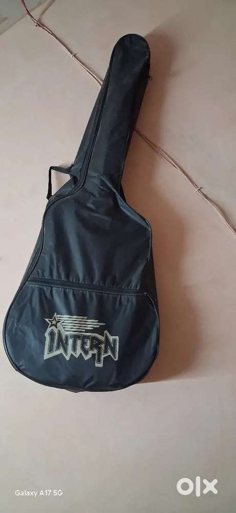 Intern Guitar for sales