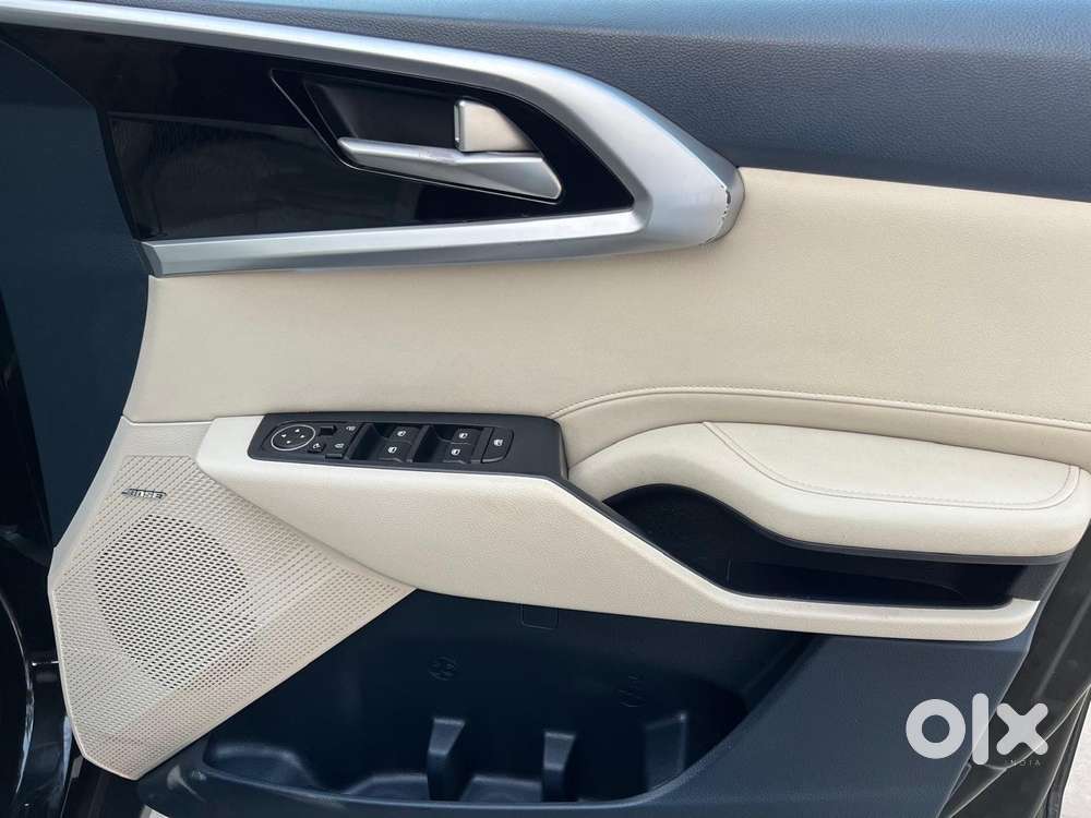 Kia Carens 1.5 Luxury Plus Turbo Dct 7 Str, 2022, Petrol