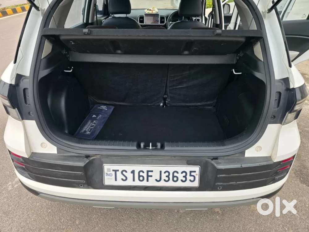 Hyundai Venue 1.0 Sx (o) Turbo Dct, 2023, Petrol