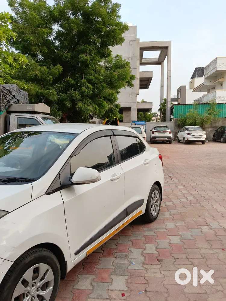 Hyundai Xcent 2015 Model