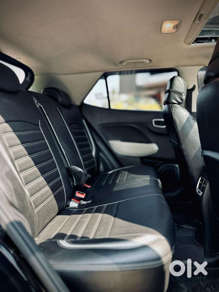 Hyundai Venue Sx 1.2 Mt Knight Edition, 2022, Petrol