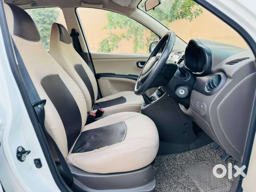 Hyundai I10 Sportz, 2014, Petrol