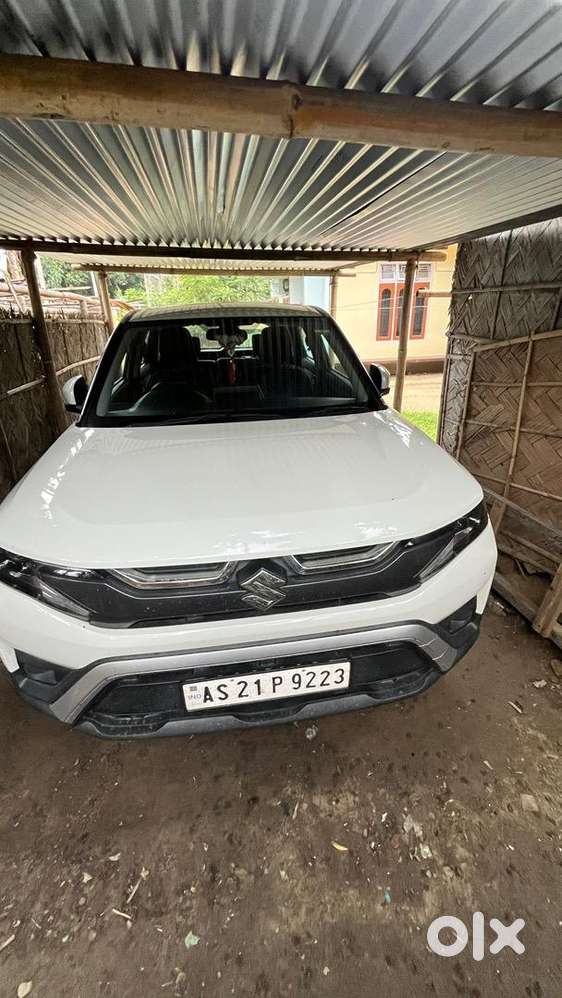 Maruti Suzuki Brezza Vxi 2025  White  Excellent Condition