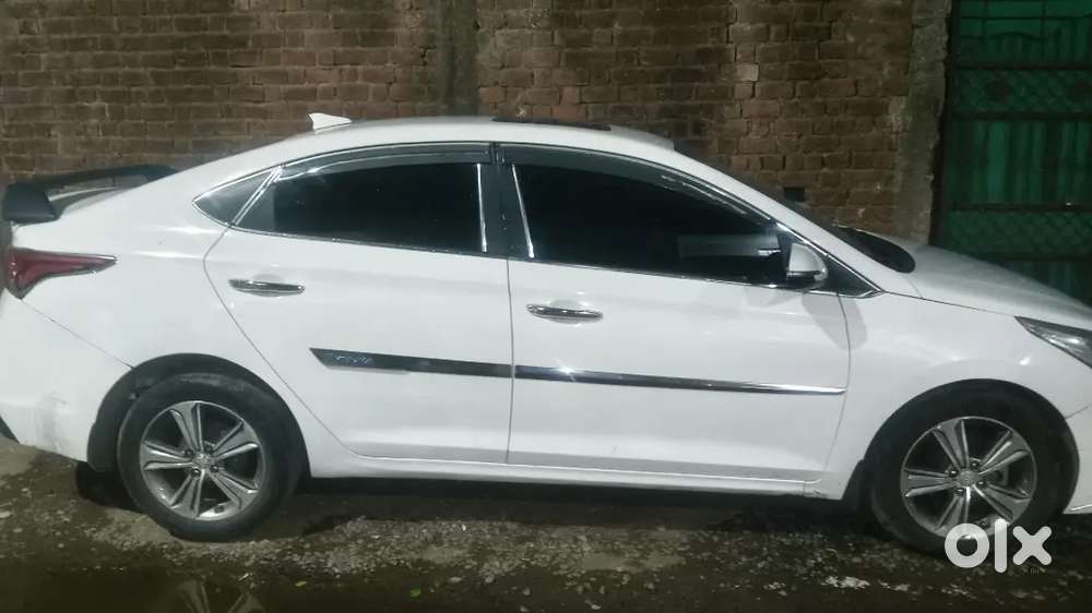 Hyundai Verna 2018 Petrol 60000 Km Driven