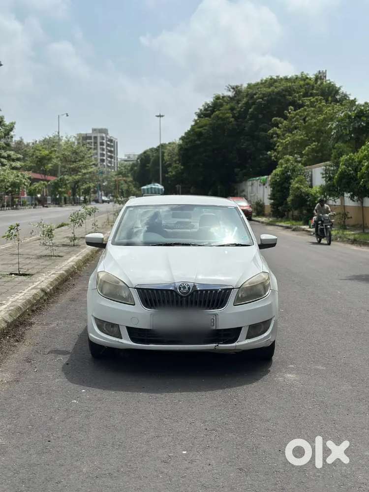 Skoda Rapid Elegance 2012