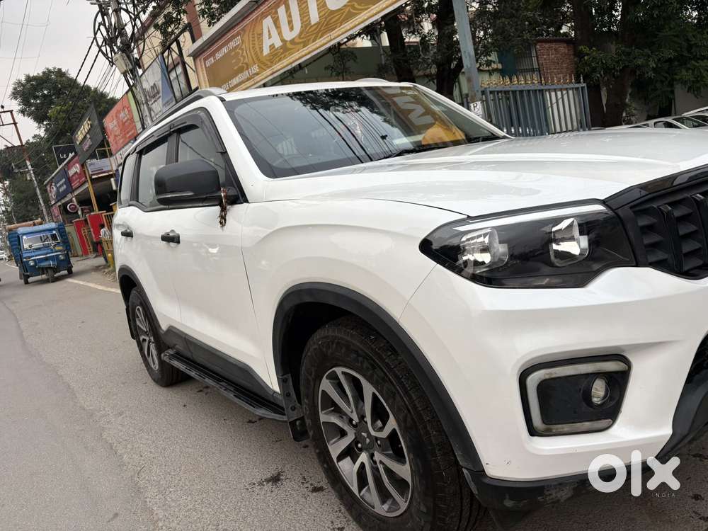 Mahindra Scorpio N Z2 Diesel Mt 7 Str (e), 2025, Diesel