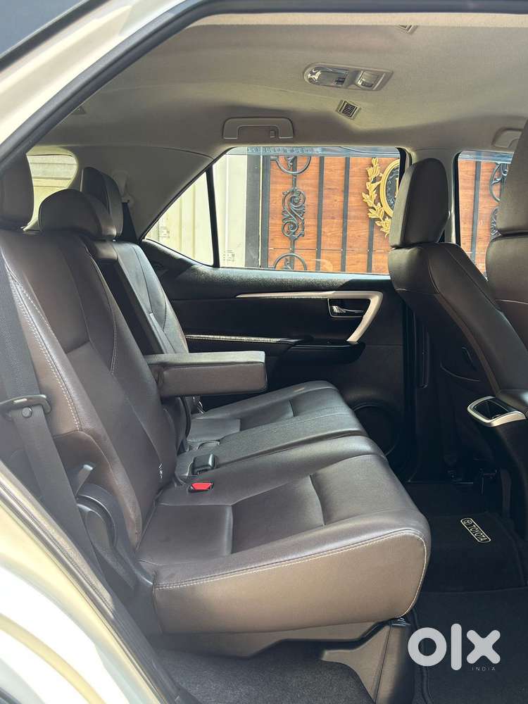 Mahindra Tuv 300 T8, 2016, Diesel