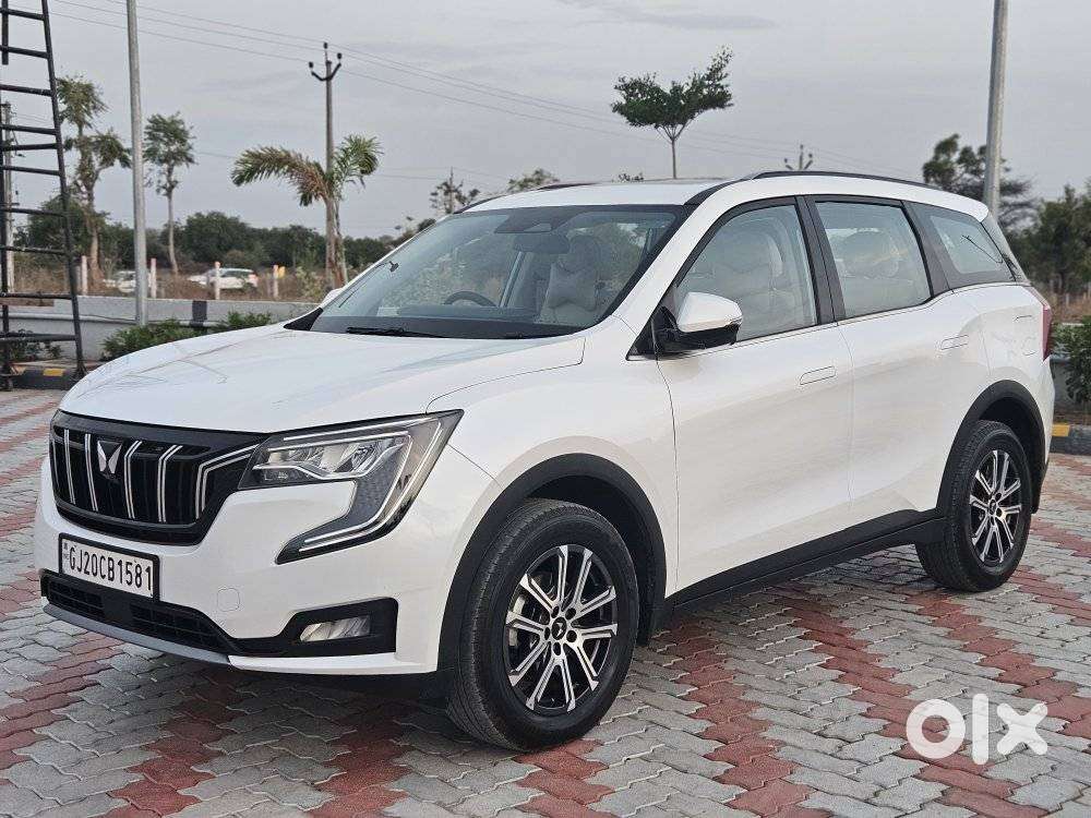 Mahindra Xuv700 2.2 Ax 7 Diesel Mt Luxury Pack Str, 2025, Diesel