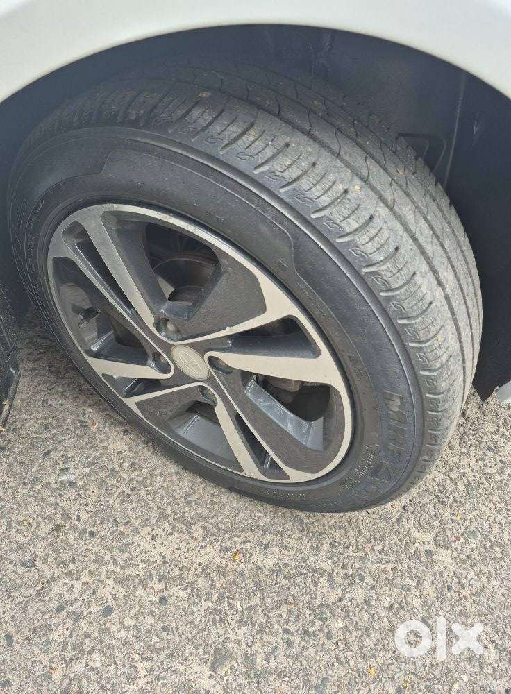 Tata Altroz Xz, 2020, Petrol