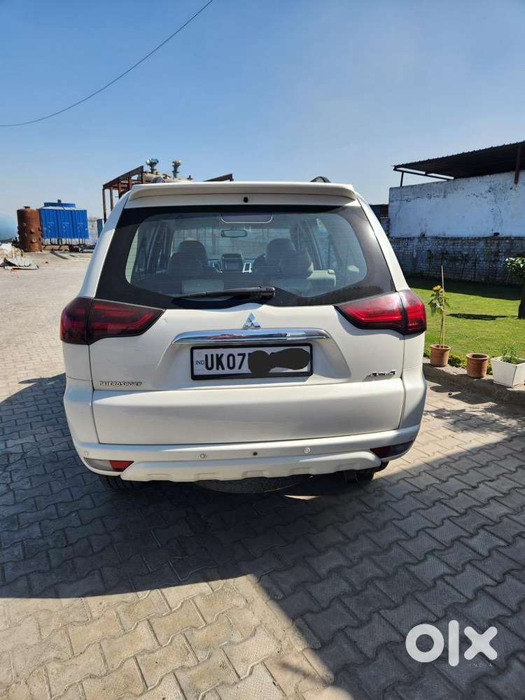 Mitsubishi Pajero Sport 2017 Diesel 85000 Km Driven