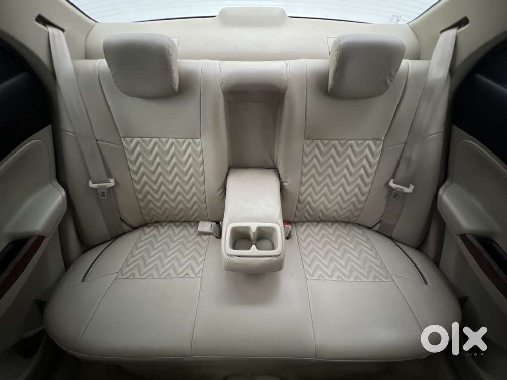 Maruti Suzuki Dzire 1.2 Zxi Plus Amt, 2017, Petrol