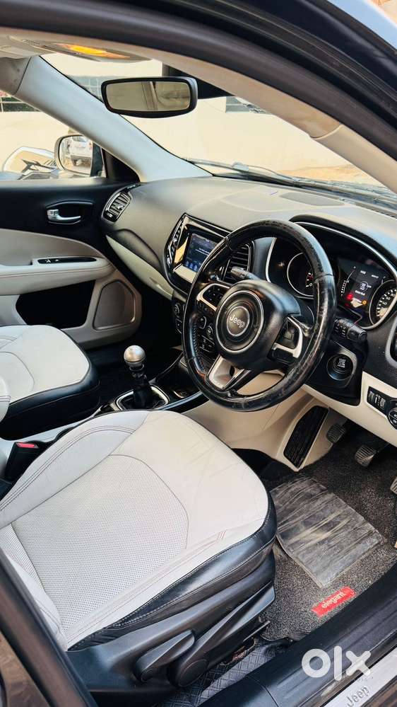 Jeep Compass 2.0 Limited Option Black, 2018, Diesel