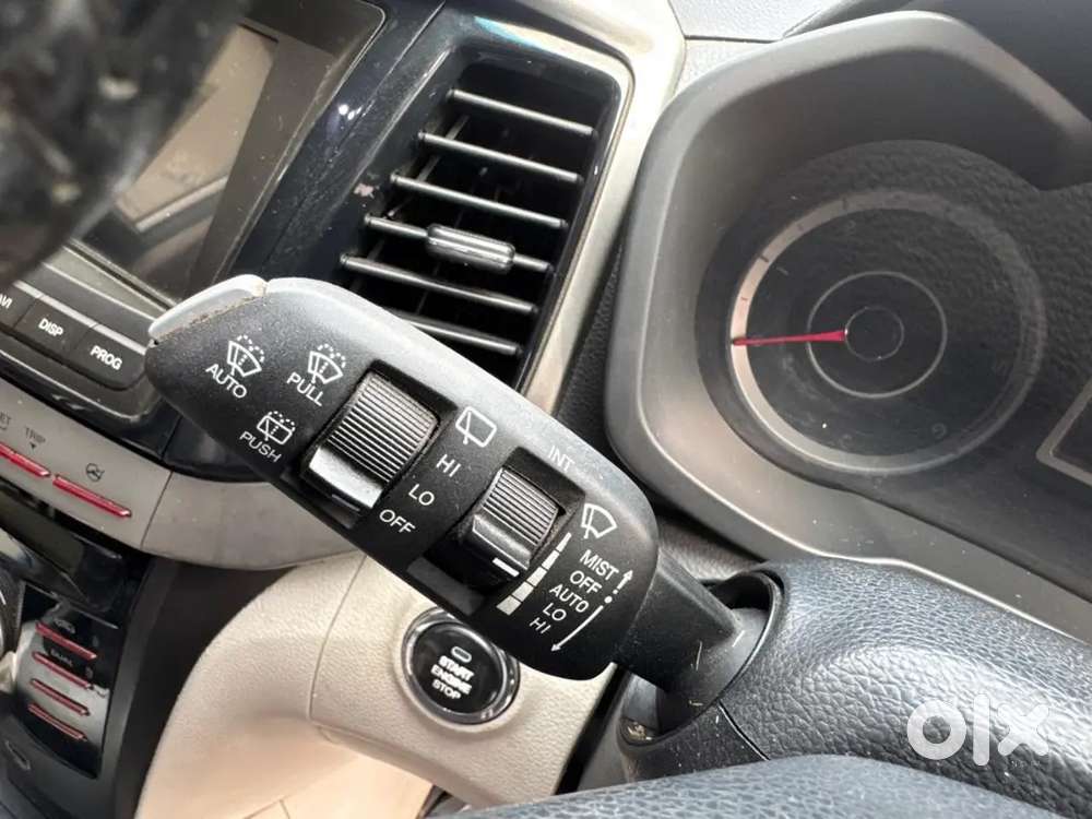 Mahindra Xuv300 2019 Diesel 92000 Km Driven