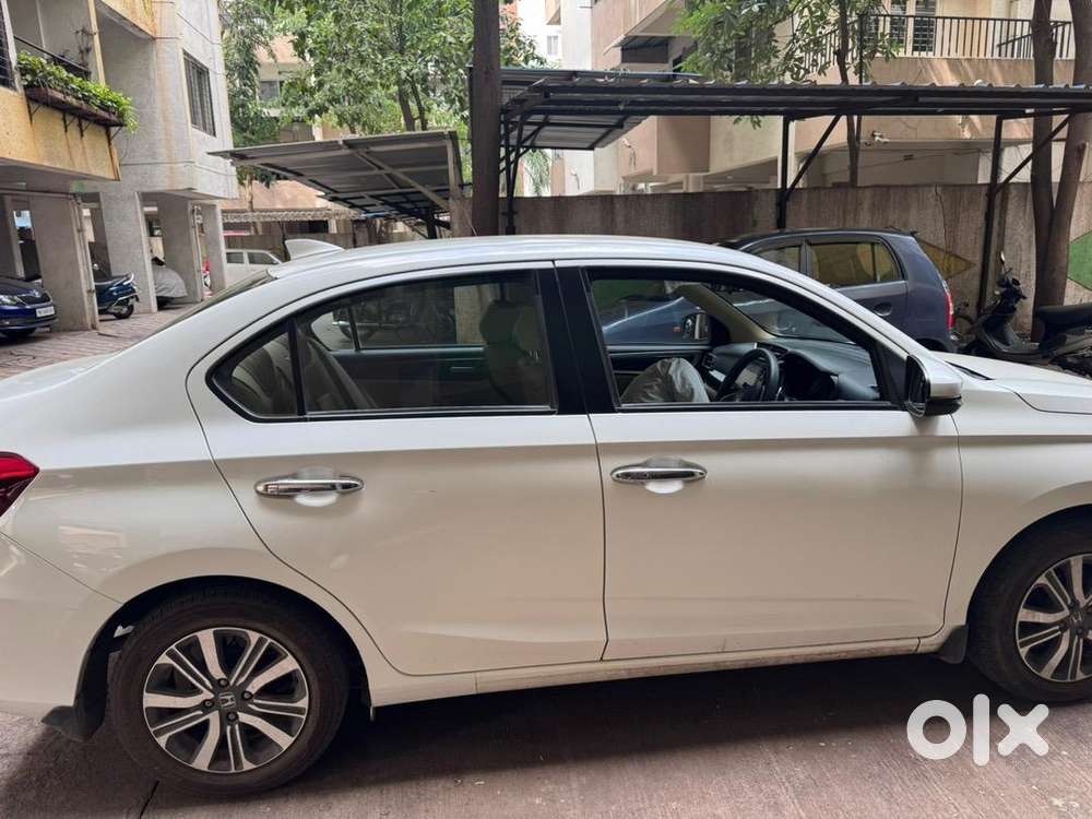 Honda Amaze 2nd Gen 2023 Petrol 21300 Km Driven