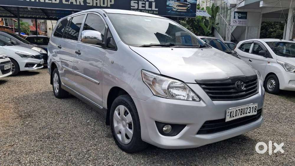 Toyota Innova 2.5 G (diesel) 8 Seater, 2012, Diesel