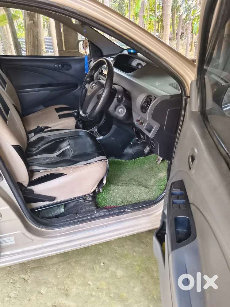 Toyota Etios Liva 2013 Diesel 130000 Km Driven