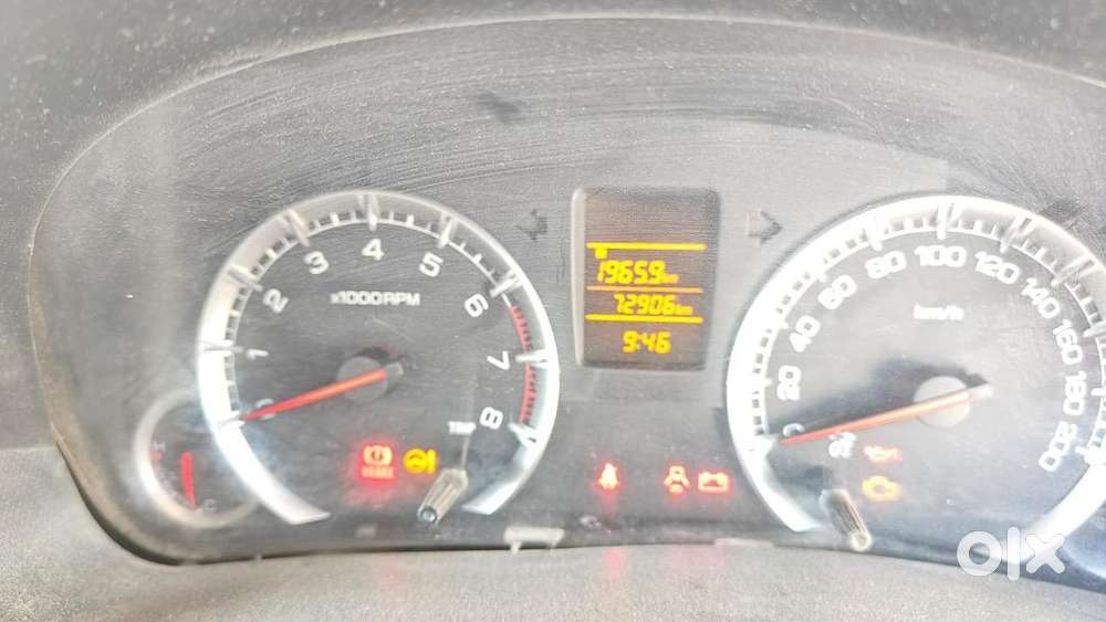 Maruti Suzuki Swift Dzire 2015 Petrol 72900 Km Driven