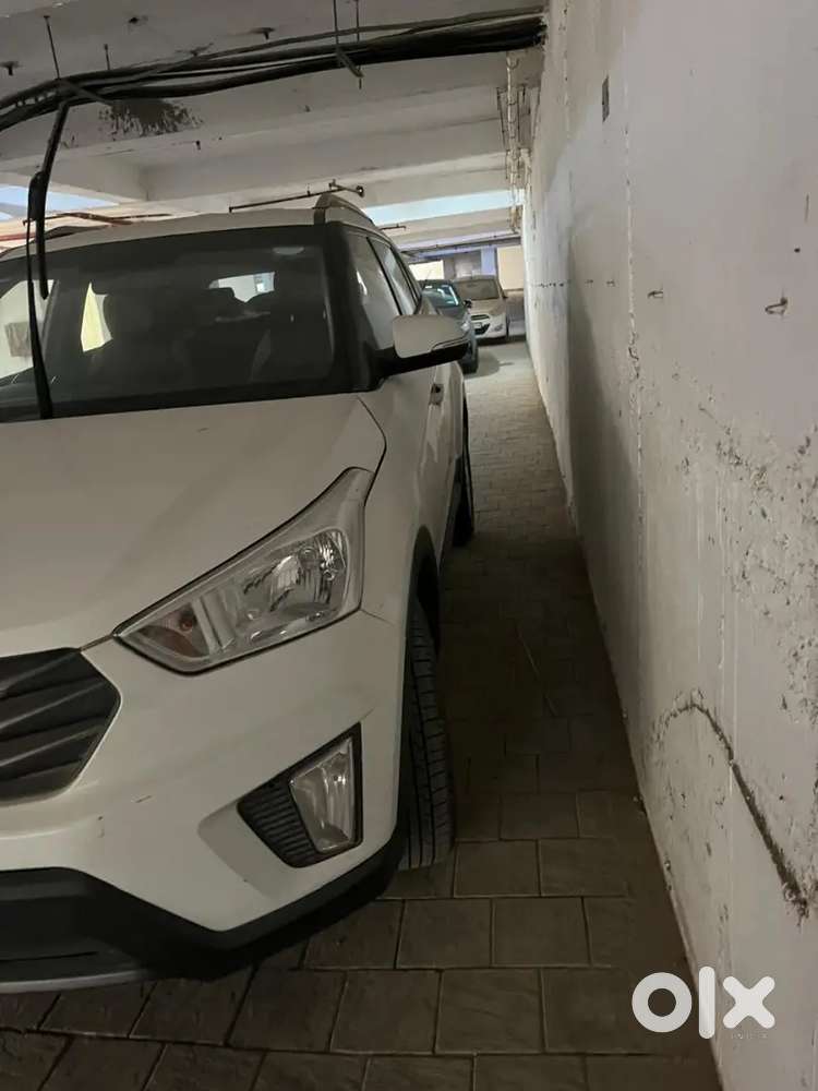 Hyundai Creta 2016 Diesel 990000 Km Driven