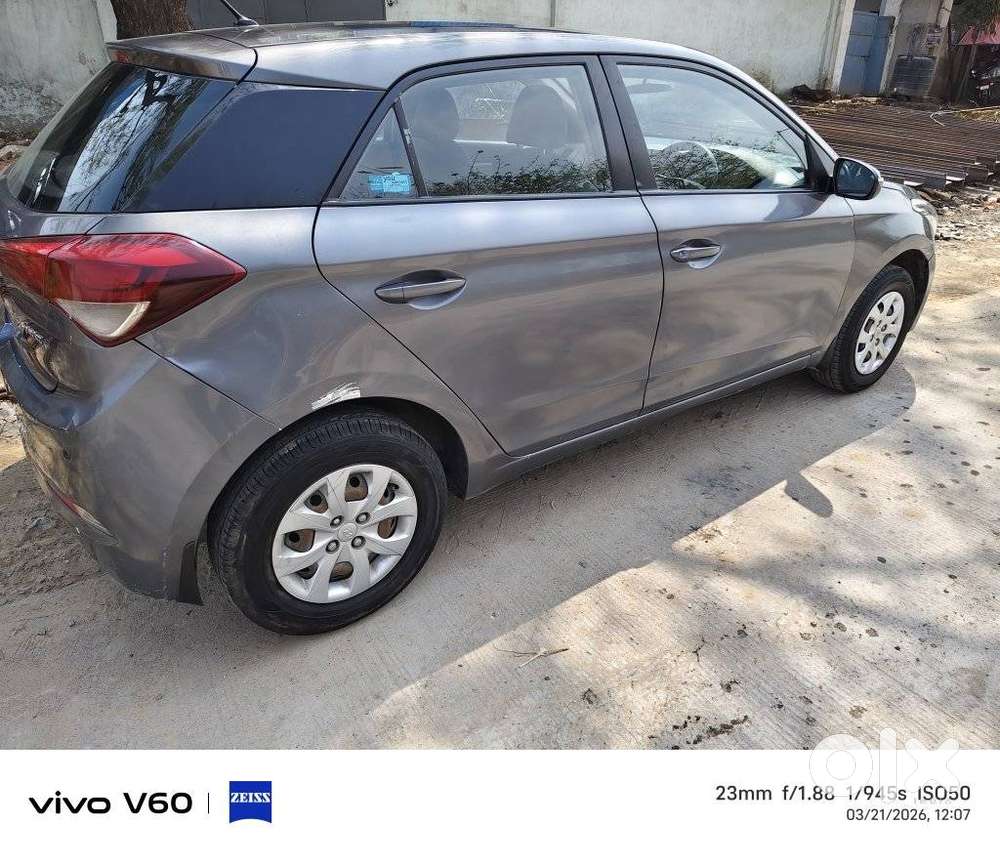 Hyundai I20 Sportz 1.2 Bs-iv, 2018, Petrol
