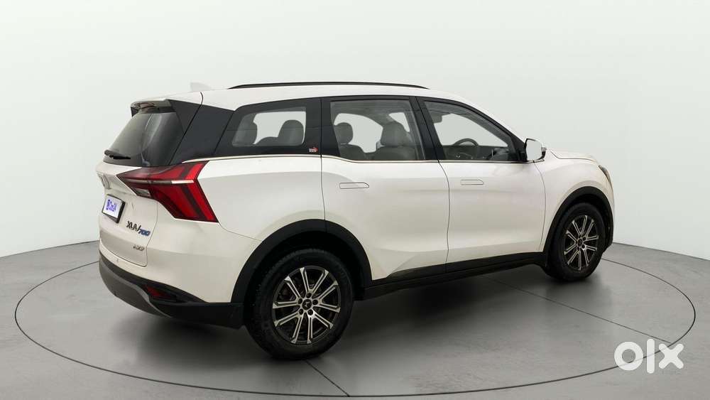 Mahindra Xuv700 2.0 Ax 7 Petrol At Str, 2024, Petrol