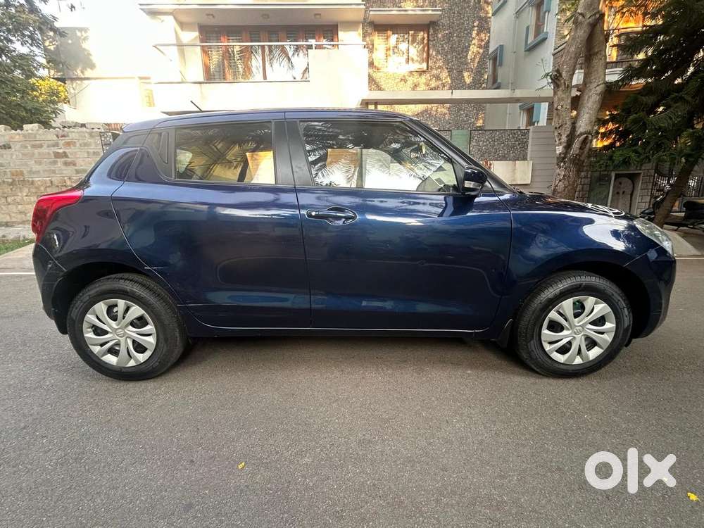 Maruti Suzuki Swift Vxi + Manual, 2022, Petrol