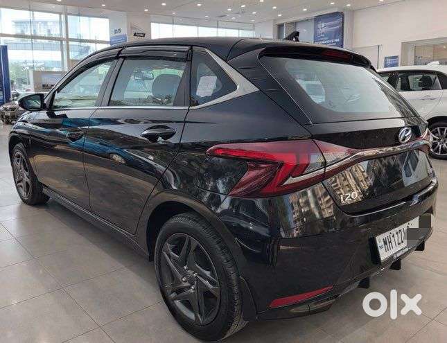 Hyundai I20 Sportz 1.2 Ivt Dual Tone, 2023, Petrol