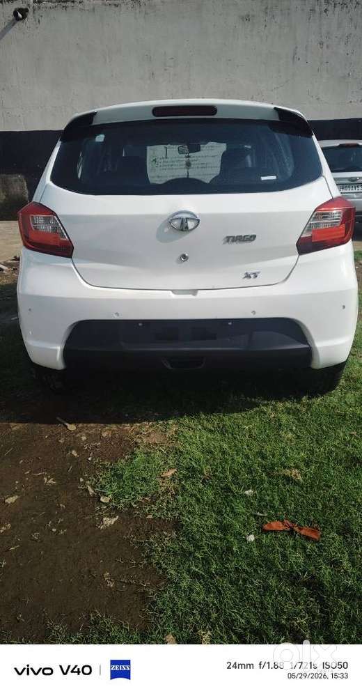 Tata Tiago 1.2 Revotron Xt Option, 2018, Petrol