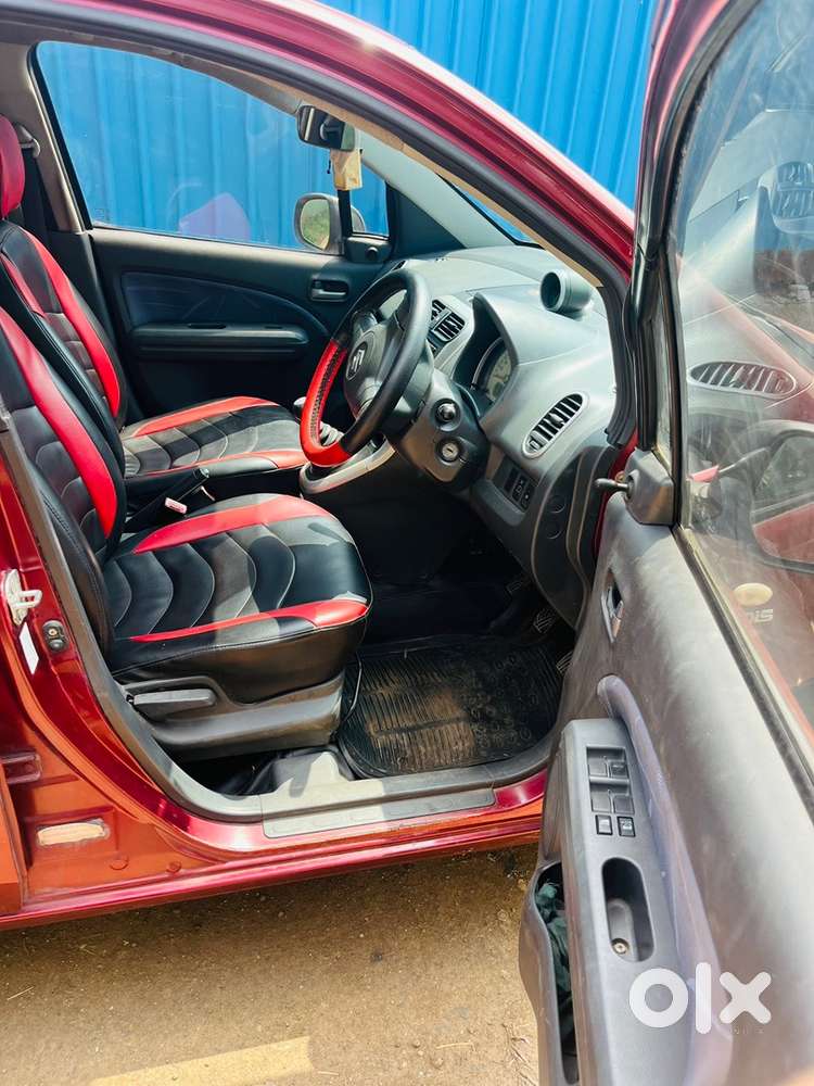 Maruti Suzuki Ritz 2011 Petrol 70000 Km Driven