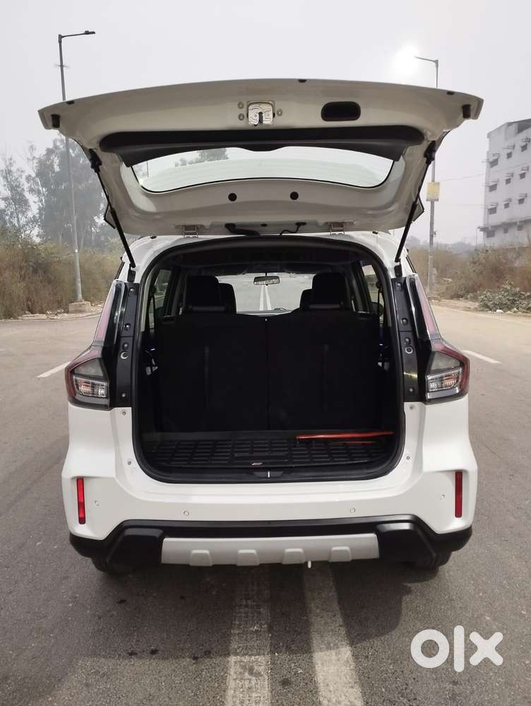 Maruti Suzuki Xl6 1.5 Alpha Plus At, 2022, Petrol