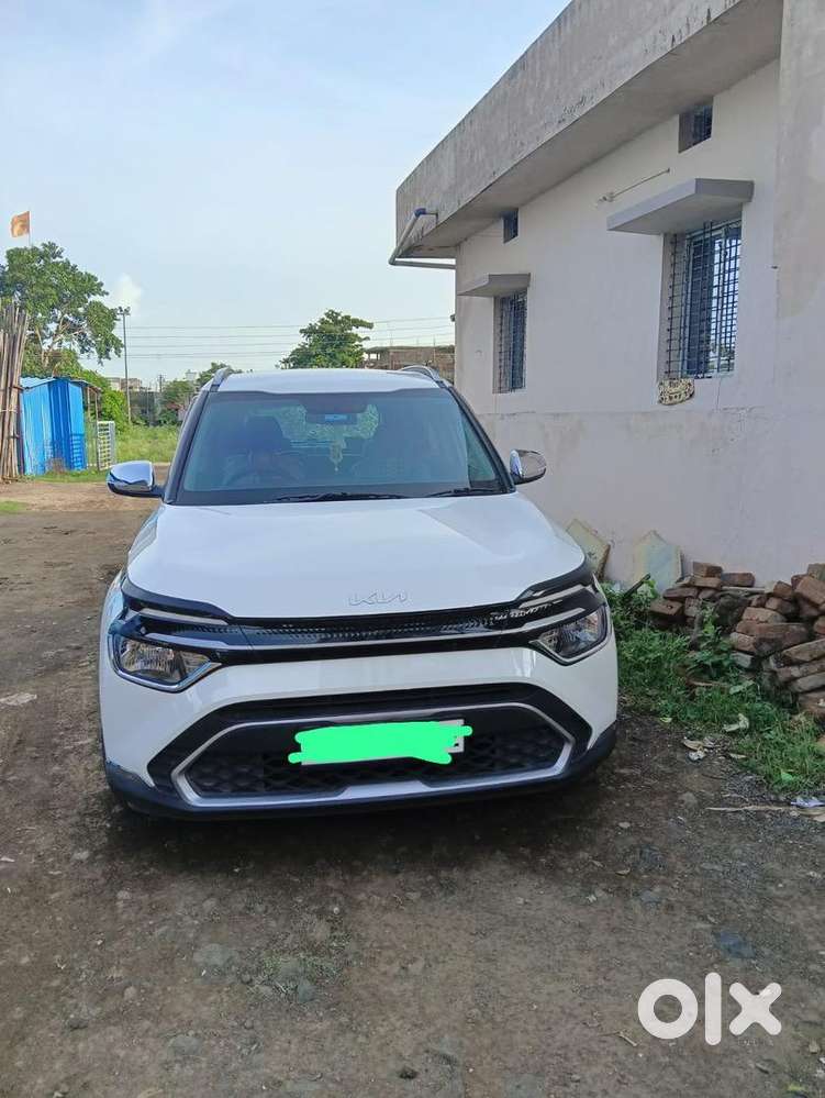 Kia Carens 2024 Petrol Good Condition