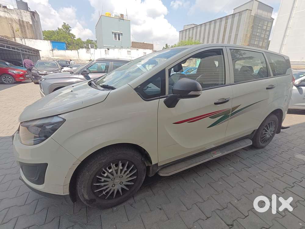 Mahindra Marazzo M2, 2022, Diesel