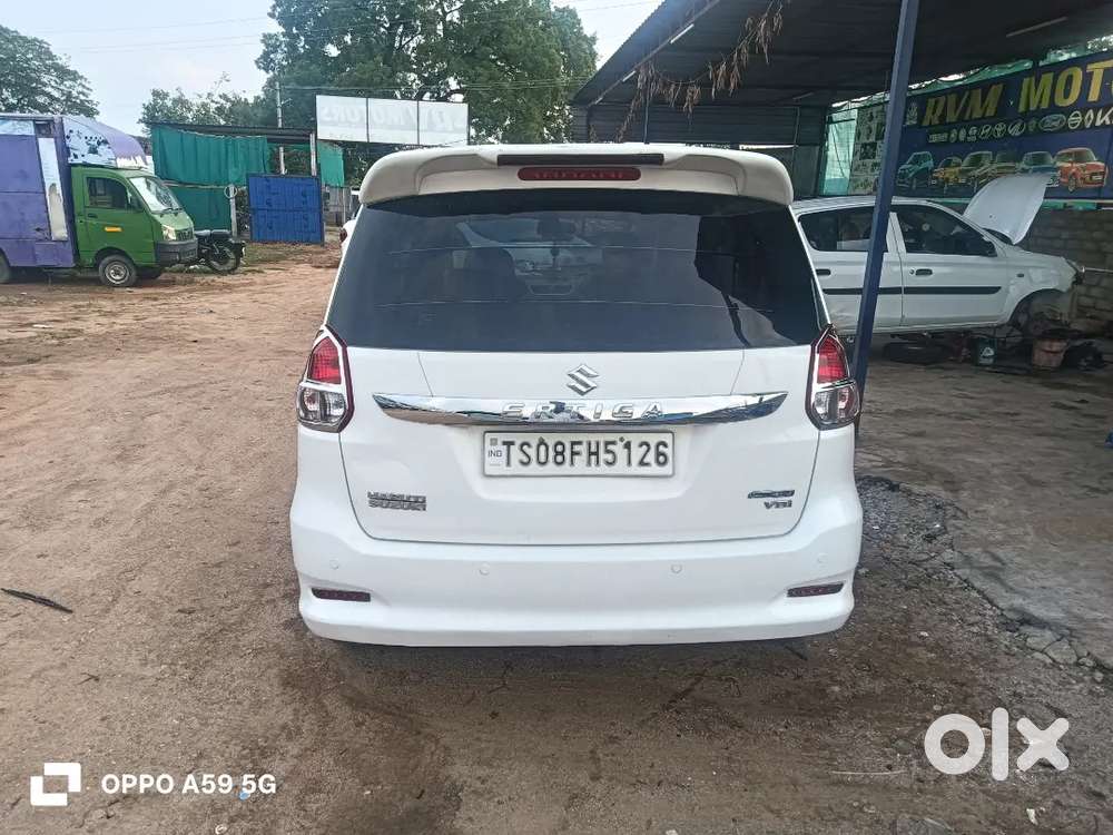 Maruti Suzuki Ertiga 2017 Diesel 200000 Km Driven