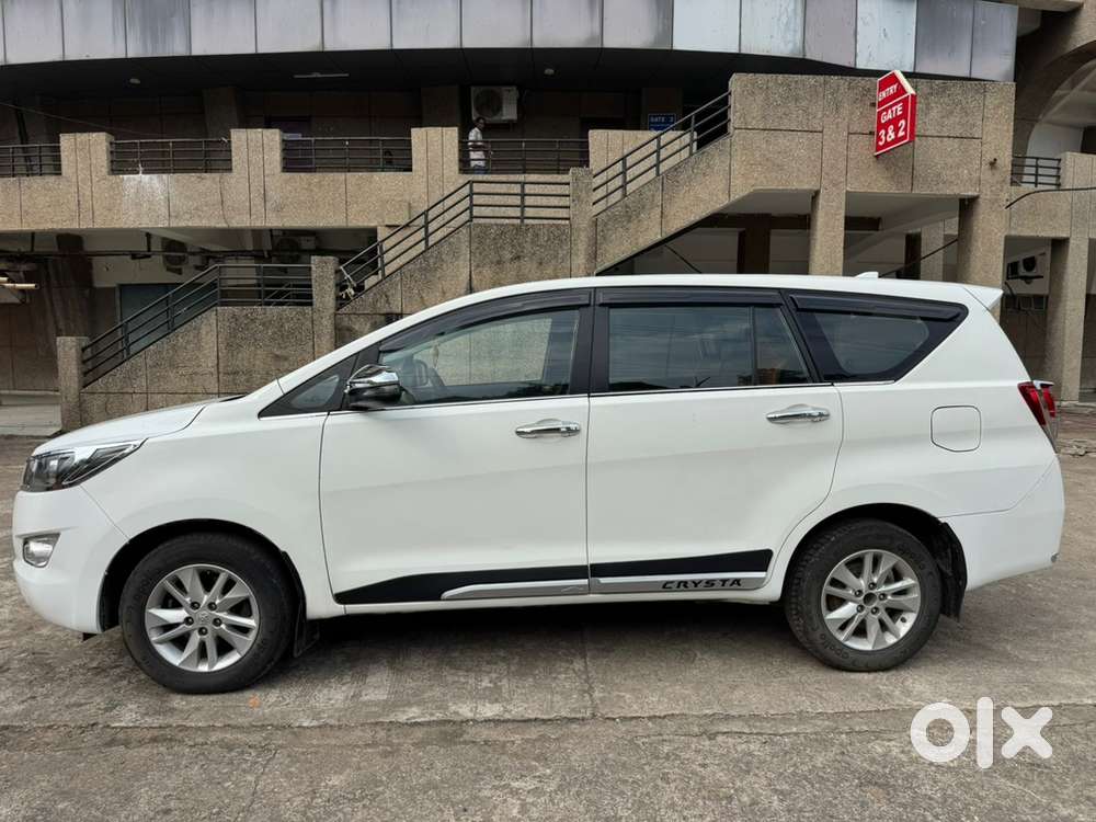 Toyota Innova Crysta 2019 Diesel Manual