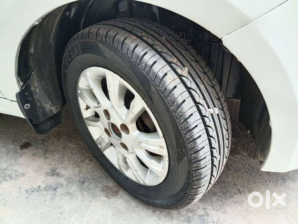 Tata Tiago 1.2 Revotron Xza, 2017, Petrol