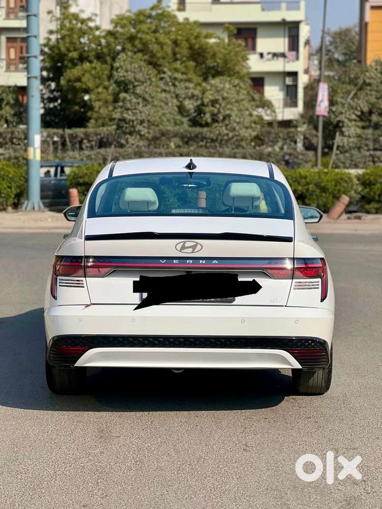 Hyundai Verna 1.5 Sx (o) Ivt, 2023, Petrol