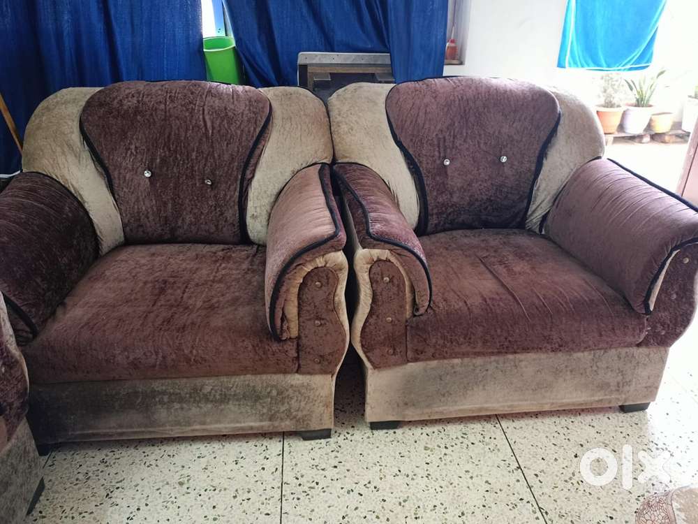 Beautiful sofa set - good condition, well maintained