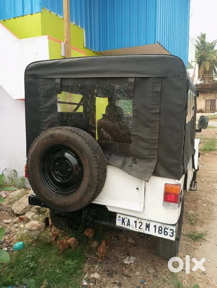 Mahindra Cj500 Di Jeep Vintage Style, Rugged & Strong Engine