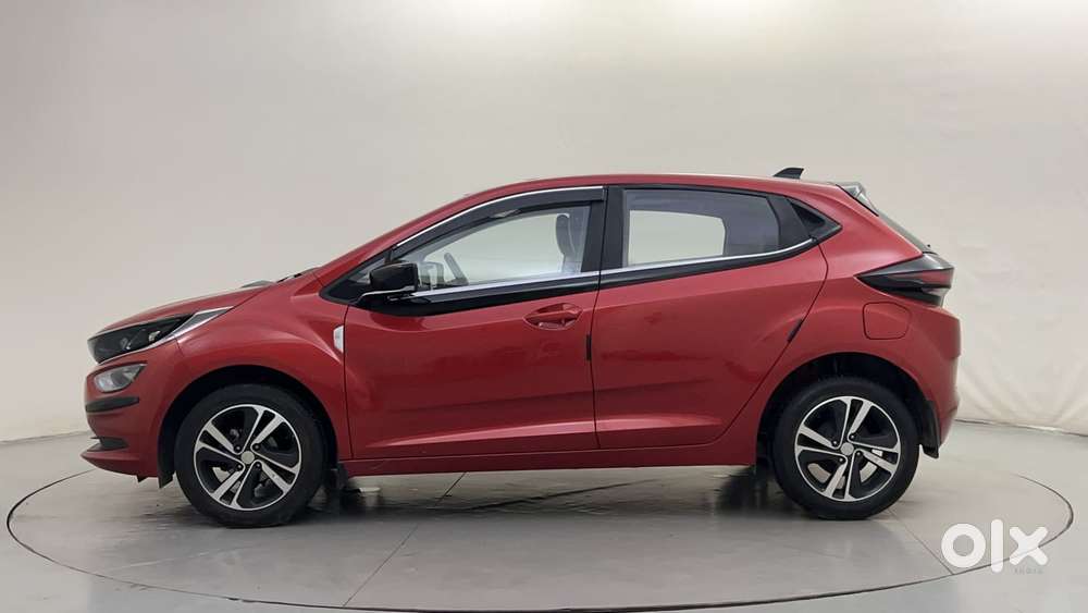 Tata Altroz Xz Plus I-turbo (s), 2023, Petrol