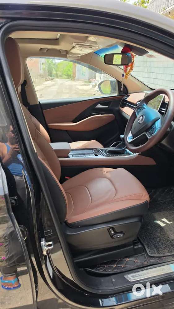Mg Hector Plus 2024 Petrol 9800 Km Driven