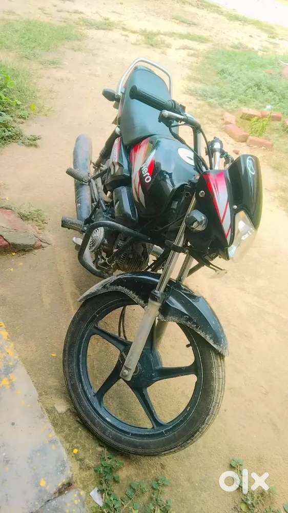 Black colour HF delux2016 modal Motorcycles 1824467764