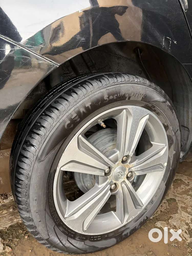 Hyundai Verna Petrol Black Beauty