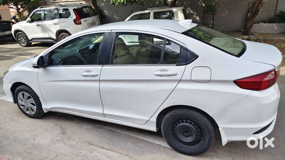 Honda City 1.5 Sv I-vtec Mt, 2017, Petrol