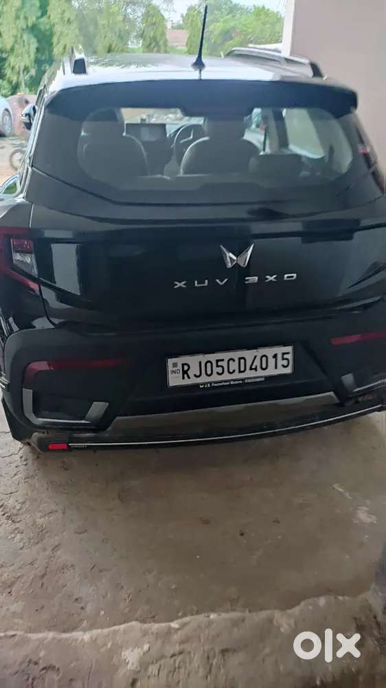 Mahindra Xuv 3xo 2015 Diesel Mt