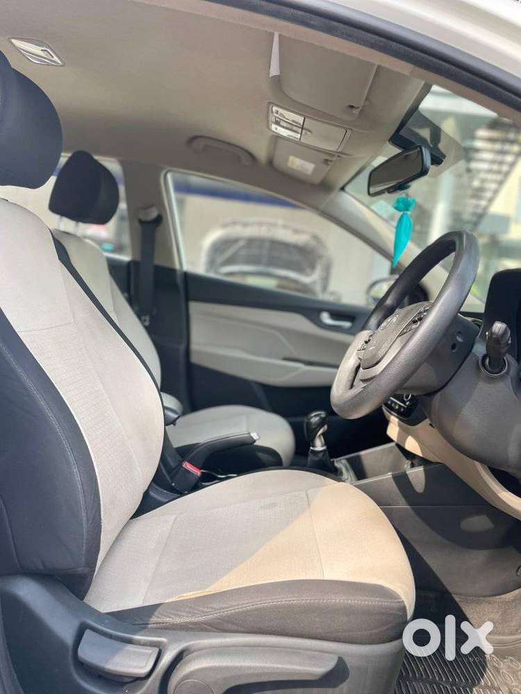 Hyundai Verna Vtvt 1.6 Sx, 2014, Petrol