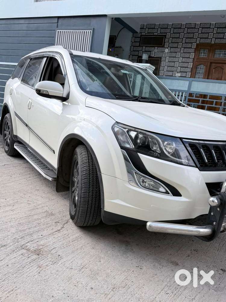 Mahindra Xuv500 2017 Diesel 105000 Km Driven