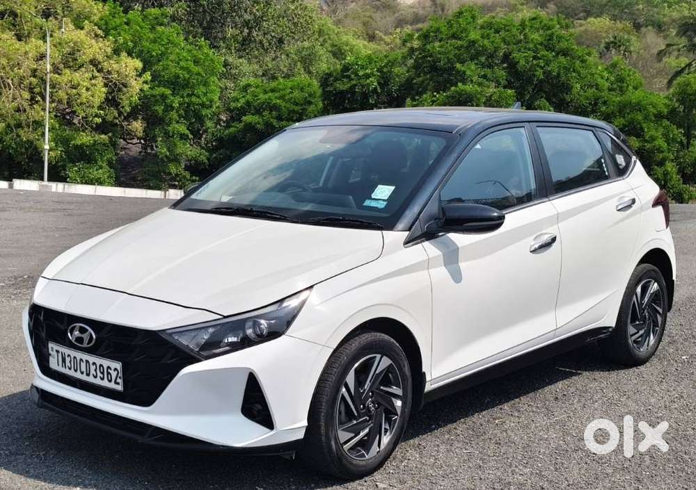 Hyundai New I20 1.2 Asta (o) Ivt, 2023, Petrol