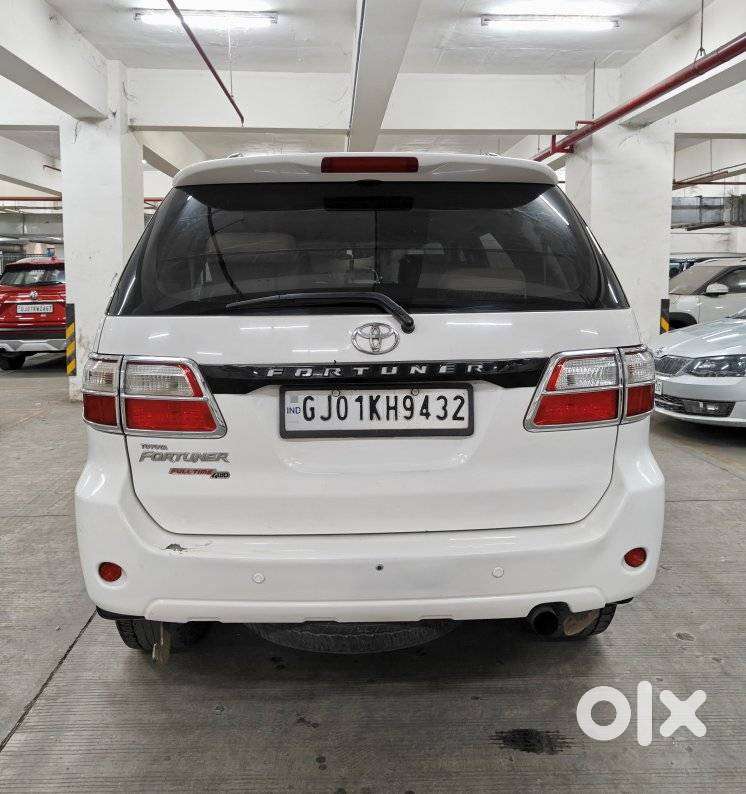 Toyota Fortuner 3.0 4x4 Manual, 2011, Diesel