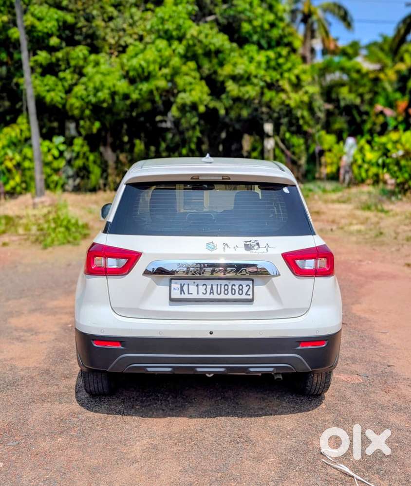 Maruti Suzuki Brezza 1.5 Vxi Smart Hybrid, 2022, Petrol