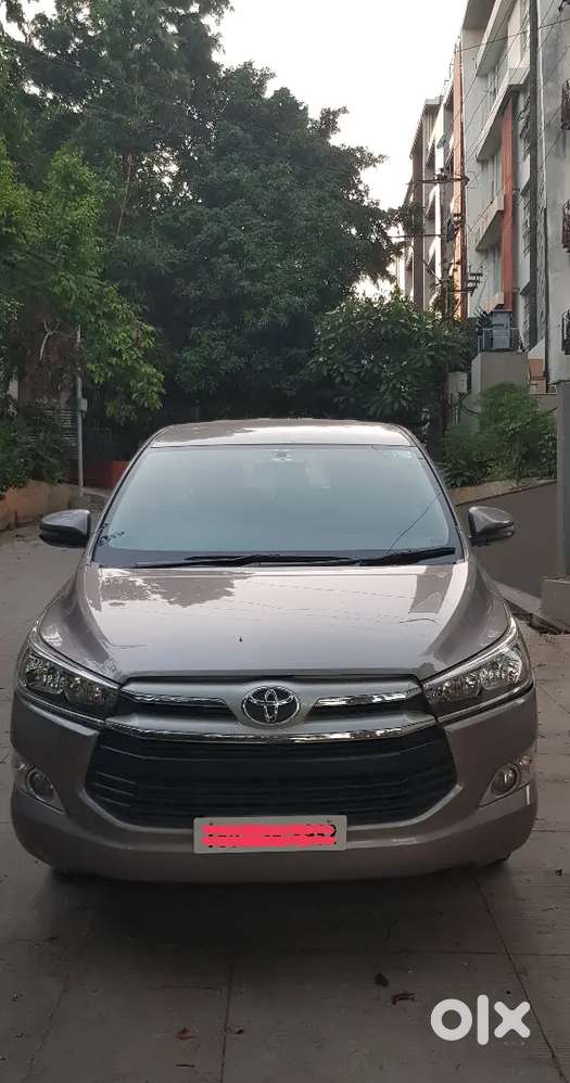 Toyota Innova Crysta 2018 2.8 At 8 Seater Diesel Well Maintained